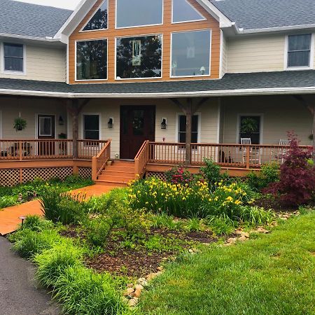 Bedford Landings Bed & Breakfast Moneta 외부 사진