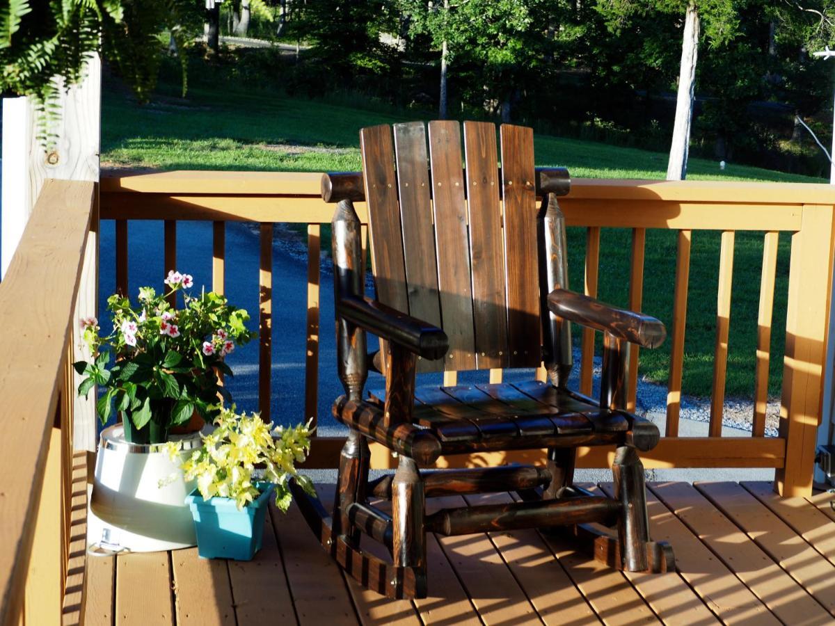 Bedford Landings Bed & Breakfast Moneta 외부 사진