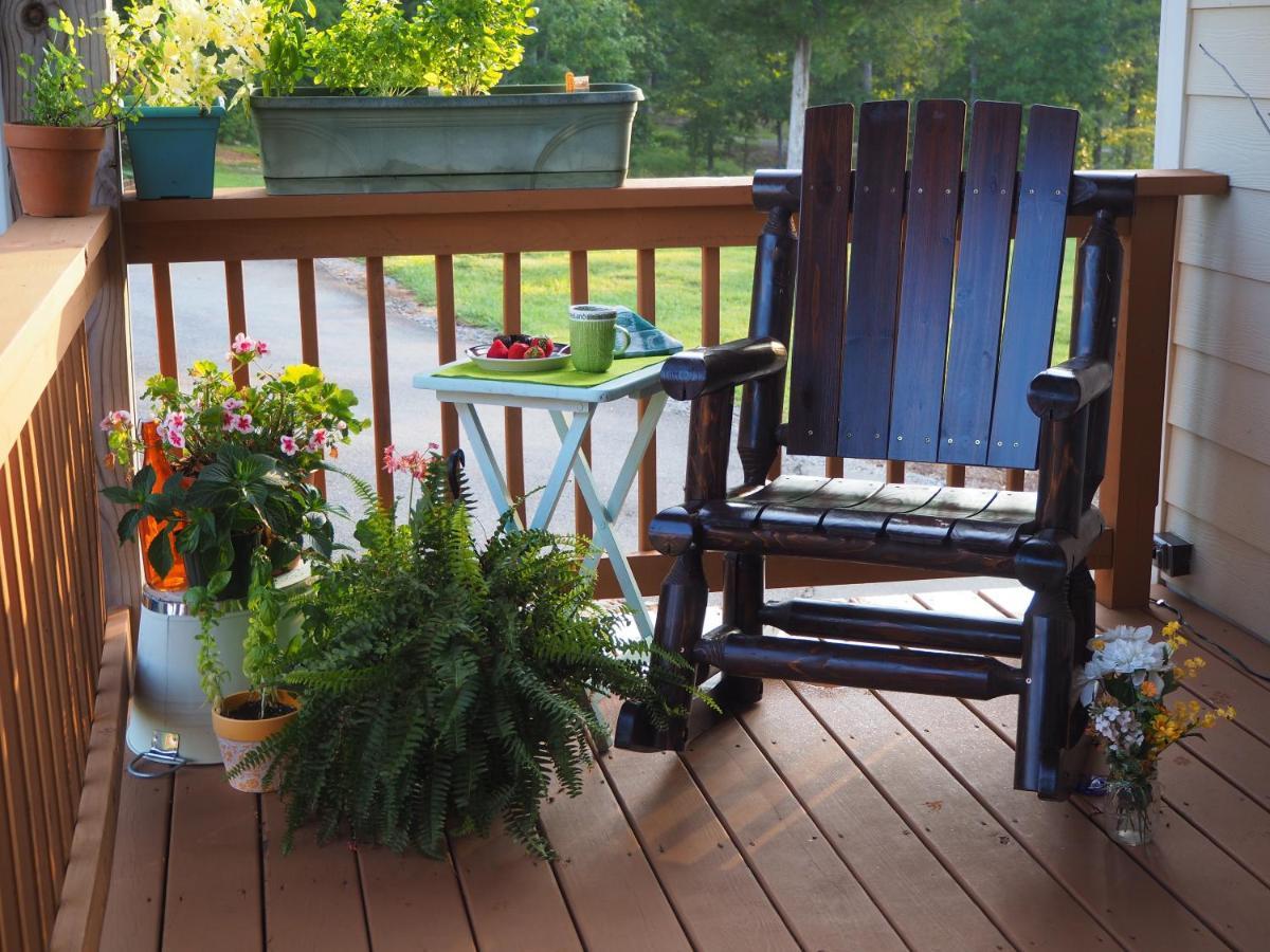 Bedford Landings Bed & Breakfast Moneta 외부 사진